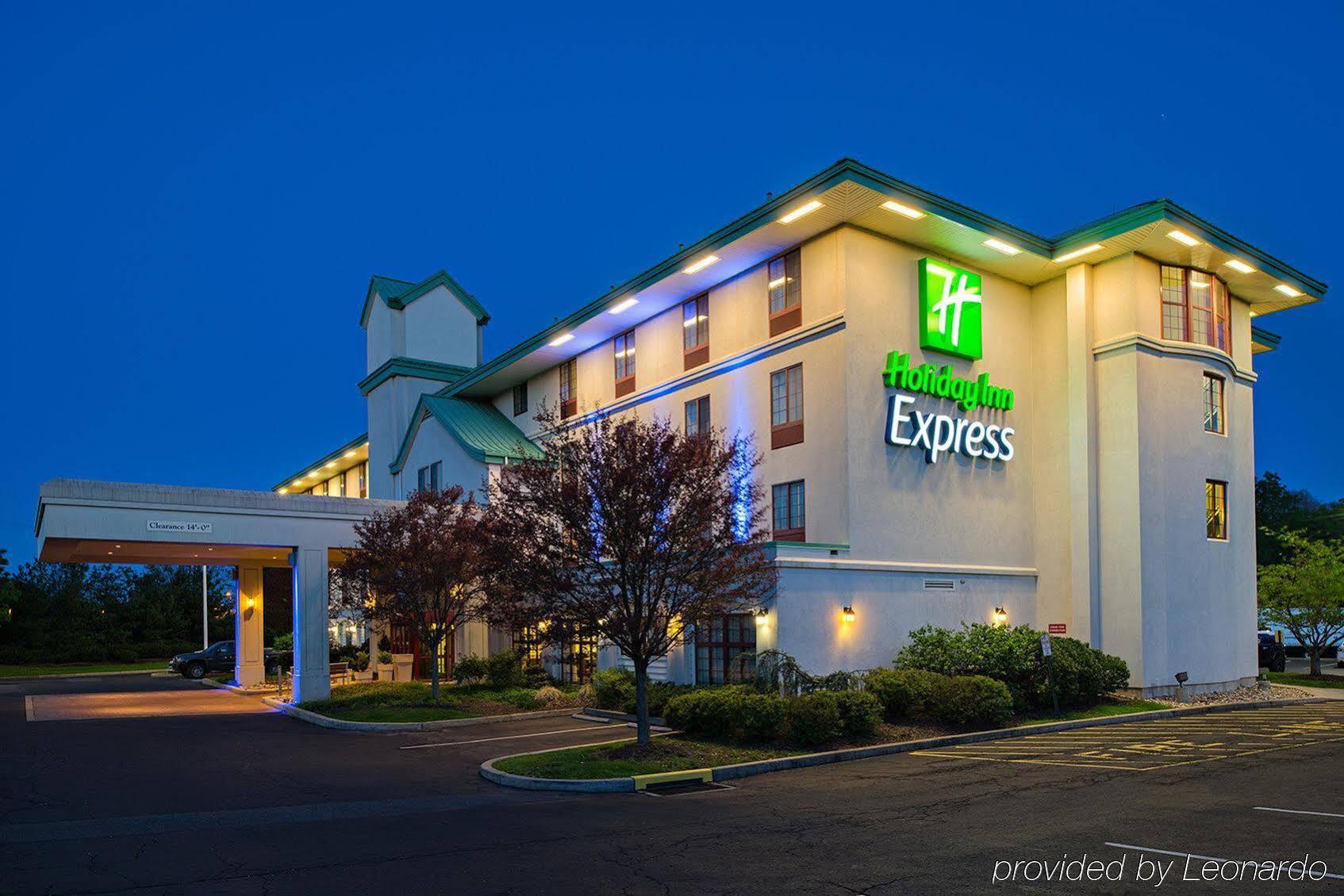 Holiday Inn Express Philadelphia Ne - Langhorne, An Ihg Hotel Dış mekan fotoğraf